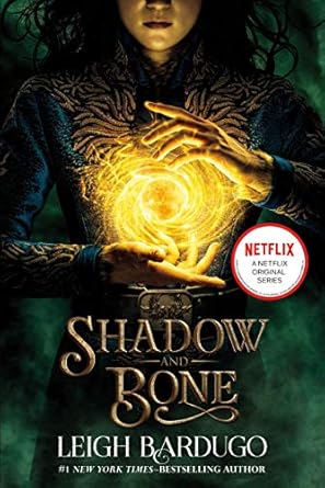 Shadow and Bone (The Shadow and Bone Trilogy, 1) - Leigh Bardugo Paperback NEW